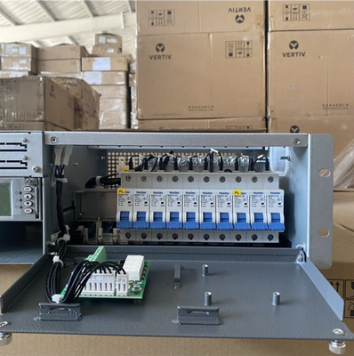 NetSure 531 A31-S2 série 531 A31 entièrement intégré système d'alimentation en courant continu 48V 6KW