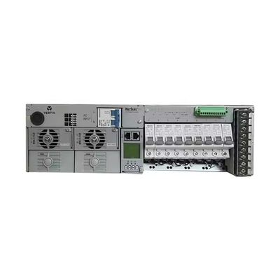 Système d'alimentation intégré Vertiv 48V 80A NetSure 211 C46-S1