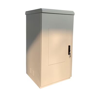 Clôture extérieure faite sur commande d'armoire de l'épaisseur 14U de l'acier 1.5mm avec le climatiseur 1500W pour le stockage de batterie de station de télécommunication