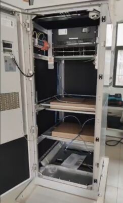 Eltek FPC 24kW -48V DC Armoire d'alimentation intérieure Contrôleur Smartpack S personnalisé pour les stations de base de télécommunications