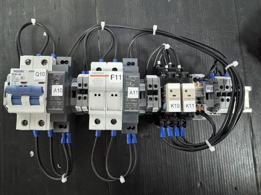 Système d'onduleur CC vers CA CE+T Bravo 25 1 Phase 110Vcc vers 230Vca 6KVA P/N S62AD5E0204SN000K001